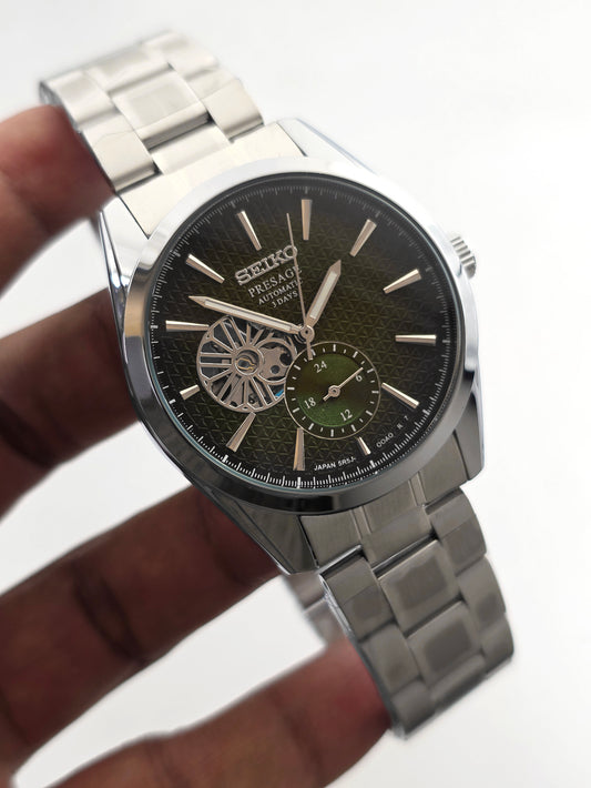 Stylish SEIKO Mechanical Watch | SKO Watch M12 B