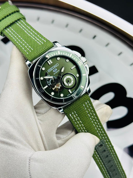 Stylish SEIKO Mechanical Watch | SKO Watch S5 B