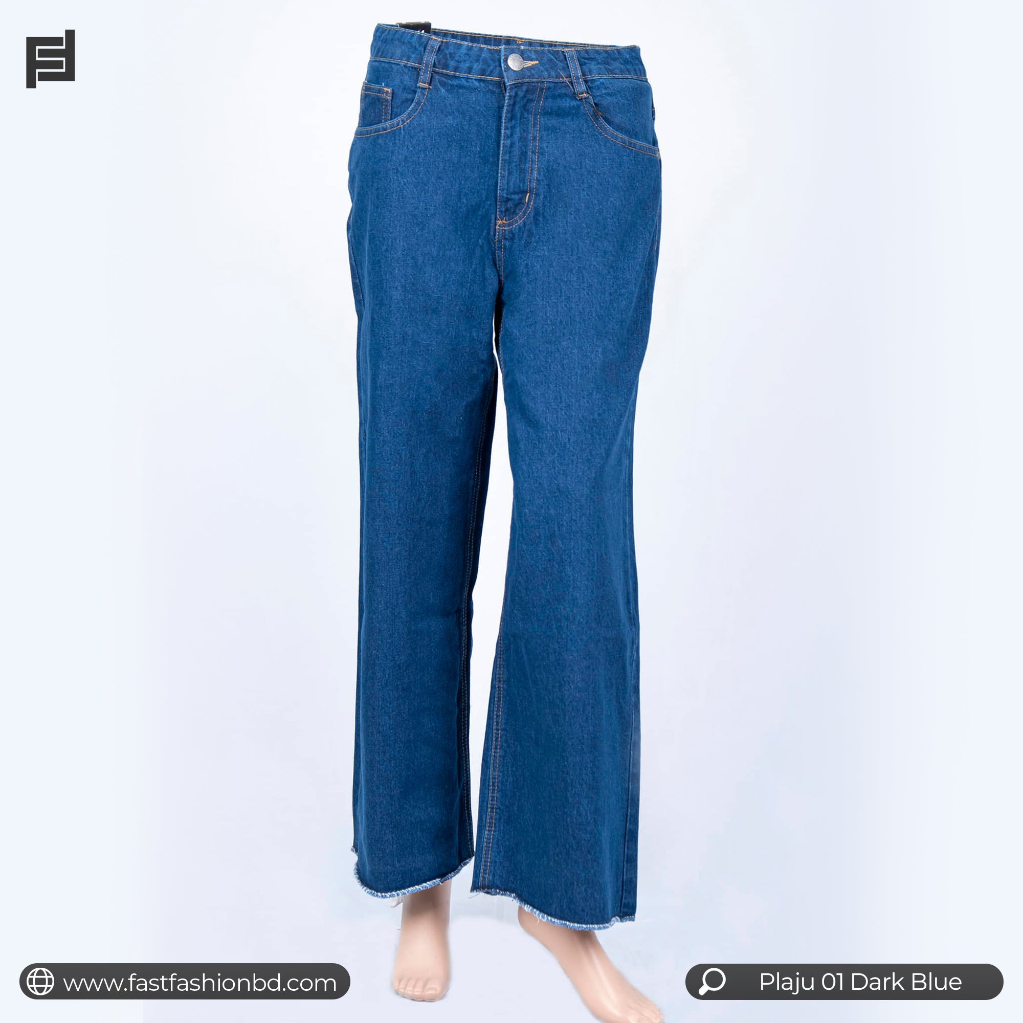 Yalangoch erkaklar qitiqlayotgan video U ruxsat soramasdan uning ichiga kirdi