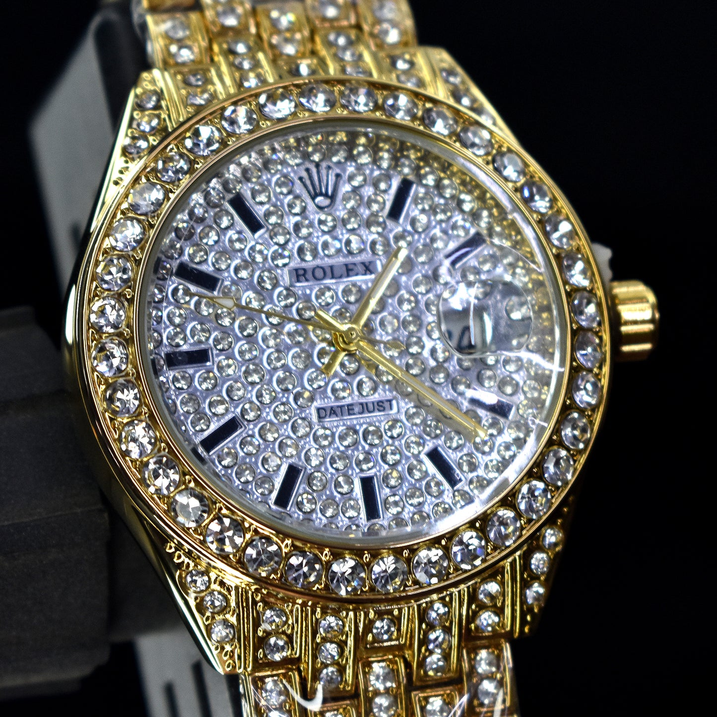 ROLEX Watch 1046